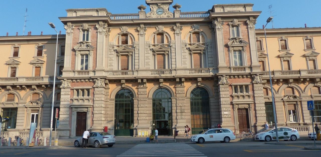 Blue Air Cuneo Office Address