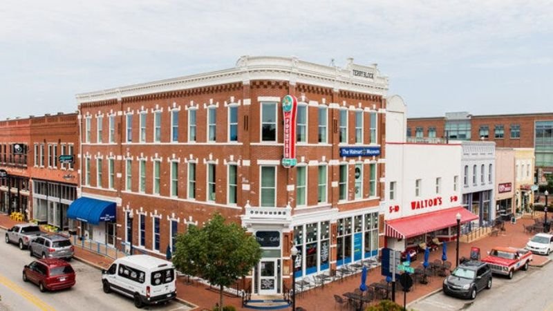 Envoy Air Bentonville Office Address