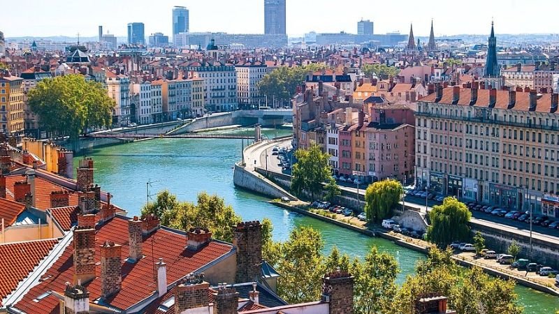 Etihad Airways Lyon Office Address