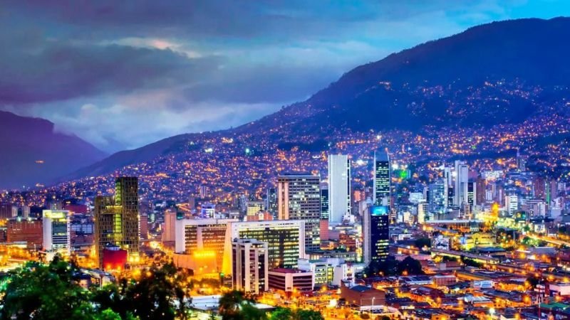 Iberia Airlines Medellín Office Address