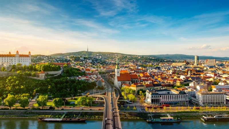Lufthansa Airlines Bratislava Office Address