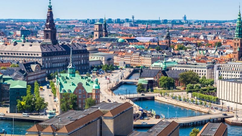 Qantas Airways Copenhagen Office Address