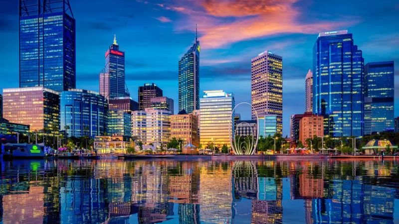 Qantas Airways Gove Office Address