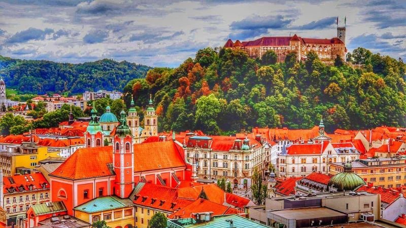 Qantas Airways Ljubljana Office Address