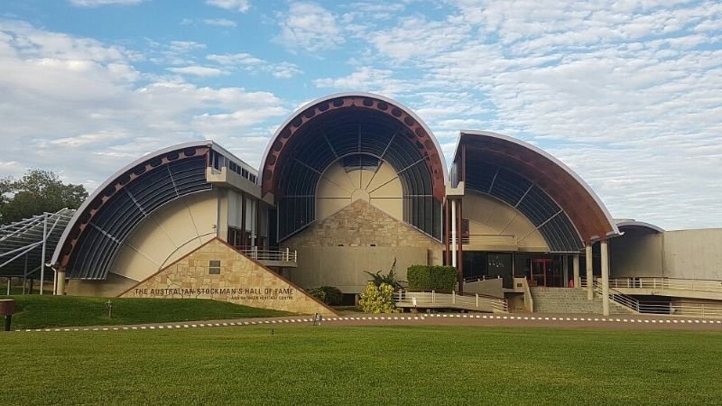 Qantas Airways Longreach Office Address