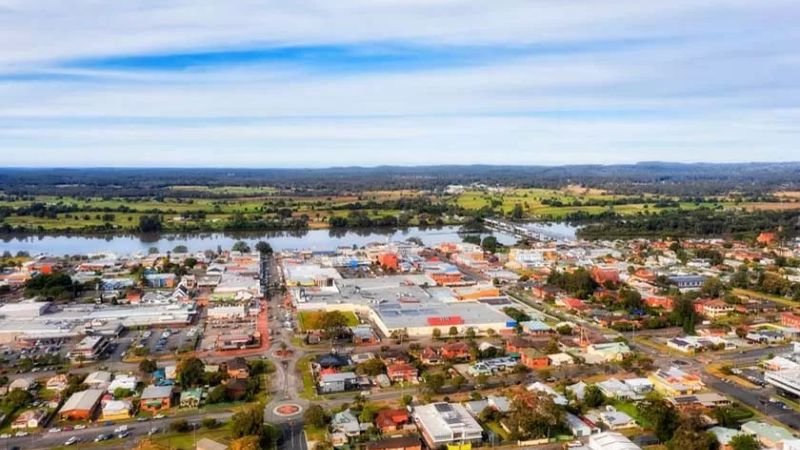 Qantas Airways Taree Office Address