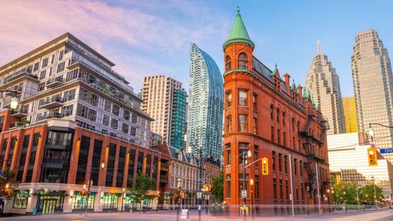 Qantas Airways Toronto Office Address