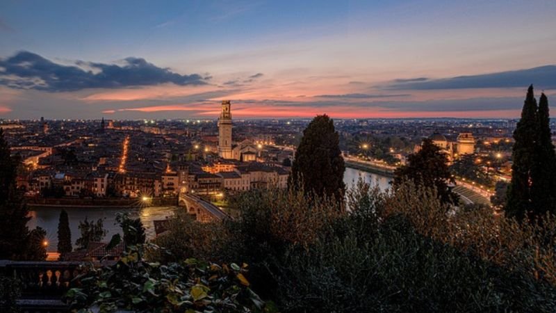 FlyEgypt Verona Office Address