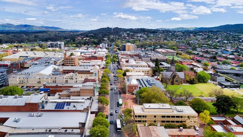 Qantas Airways Albury Office Address